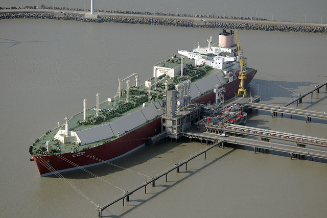 LNG puts Europe in the middle of the global gas market